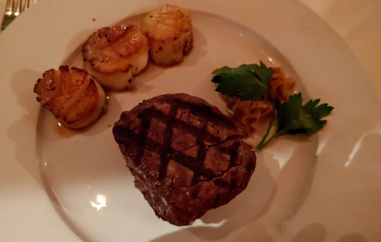 Davios Steak with scallops